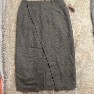Skirt-knee length